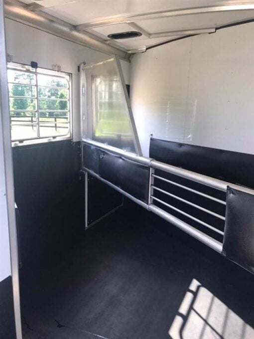 2005 Sundowner 2H Slant 7'6