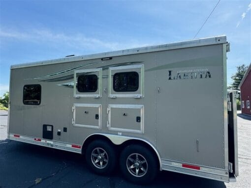 2018 Lakota 2h slant LQ bumper pull