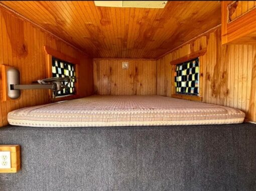1998 3 horse Cherokee Trailer with 5' short wall