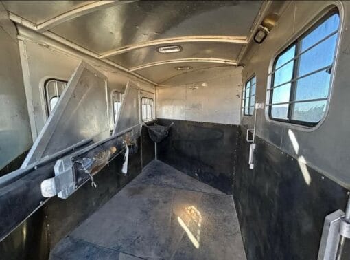 1998 3 horse Cherokee Trailer with 5' short wall