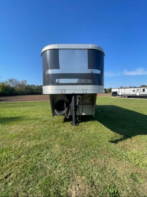 2009 Exiss 3 Horse Slant Load Gooseneck Aluminum Trailer