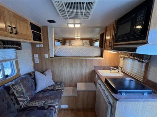 2002 4 Star Living Quarters