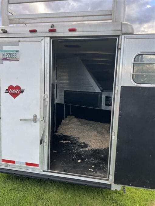 2003-hart-4-horse Trailer